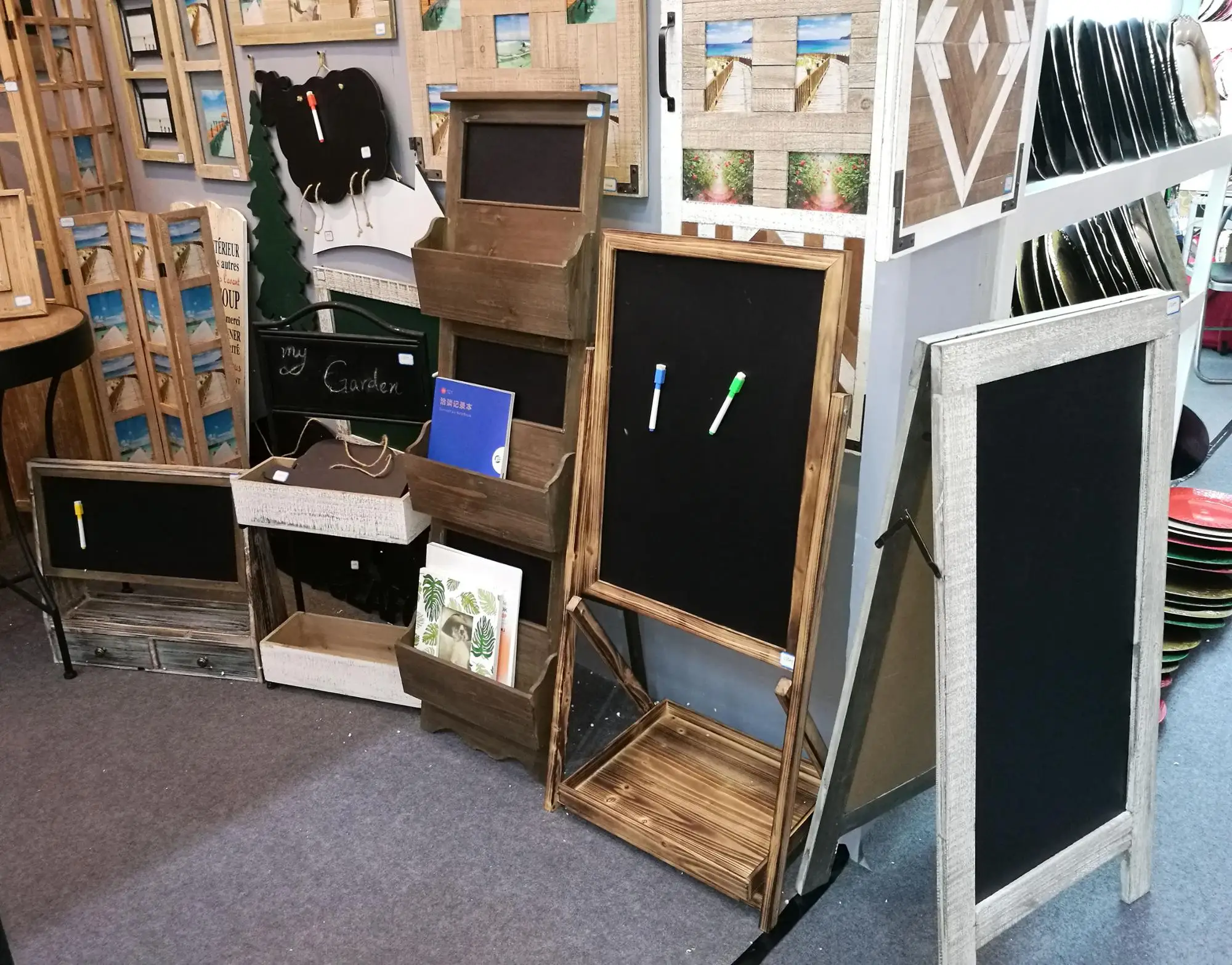 wall mounted  calendar chalkboard