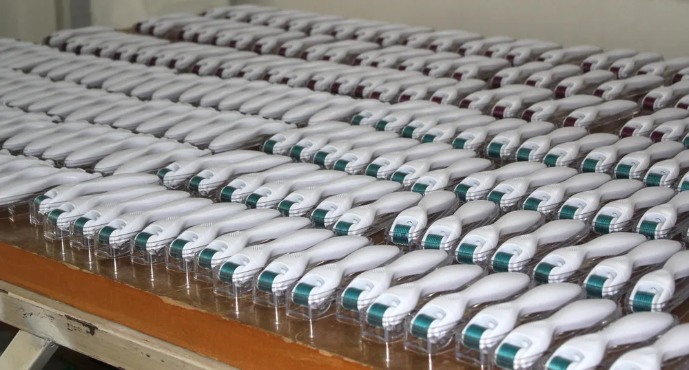hot sell microneedle 1mm hair regrowth body led skin titanium 540 needles dermaroller derma roller microneedle roller