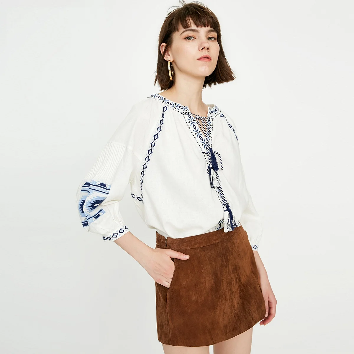 Women V-neck 3/4 Lantern Sleeves High Quality Linen Cotton Blouse For Summer