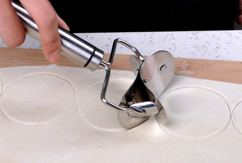 Stainless Steel Dumpling Maker and Dough Press for Home Kitchen Dumpling Pie Ravioli Mold
