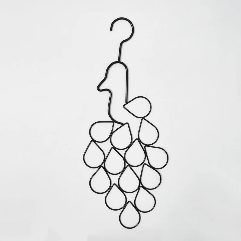 Fashionable Black Leaf Design Scarf Holder