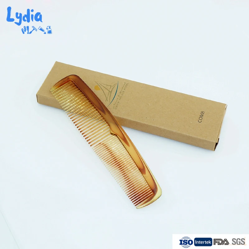 Одноразовые принадлежности для ванной комнаты в коробке из крафт-бумаги