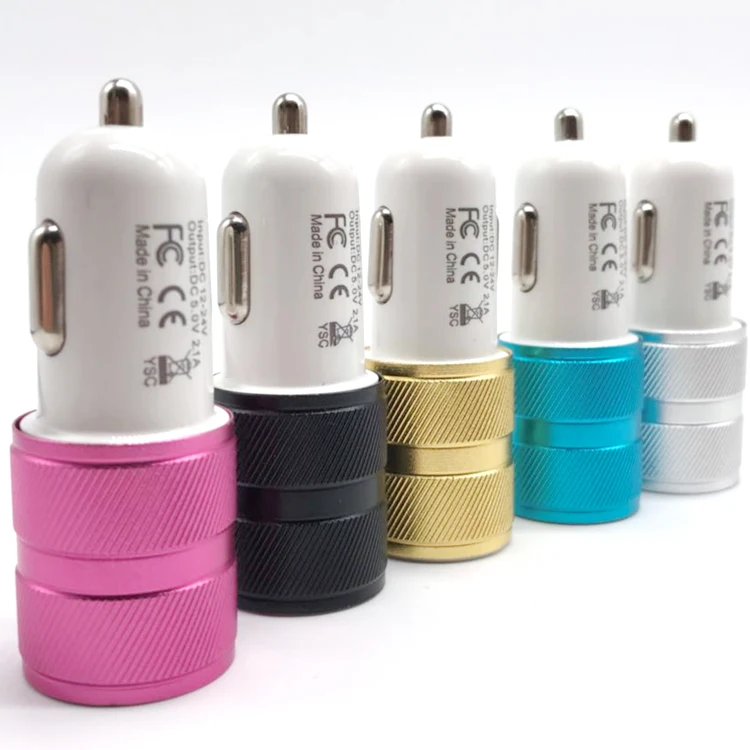 Двухслойное компактное автомобильное зарядное устройство из алюминиевого сплава с 2 usb-портами