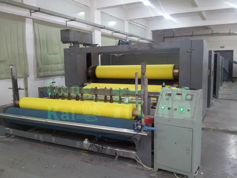 
colored needle punched Non woven fabric roll material 