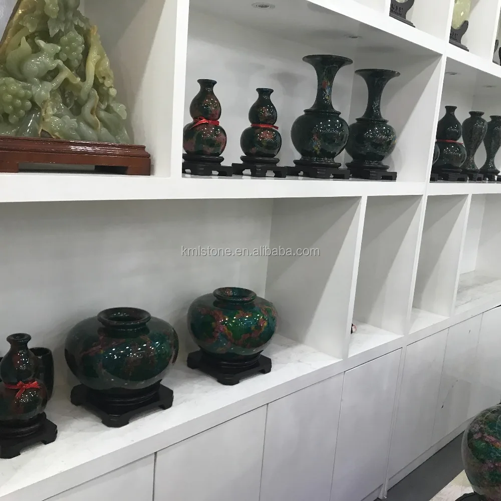 Пакистанская ваза из оникса и мрамора