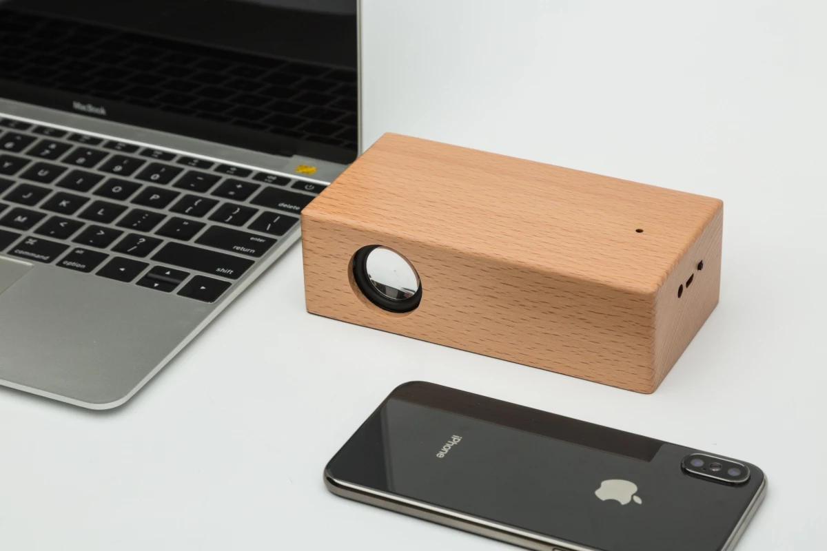 
2020 Best Christmas Gift Wood Mini Magic Portable Wireless Boombox Resonance Touch Speaker For Phone 
