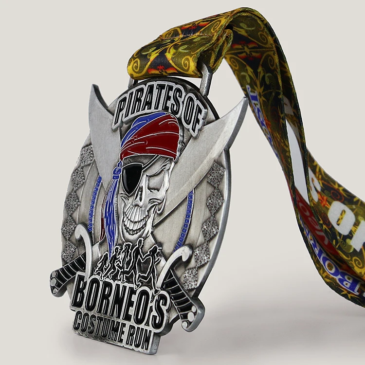 
Hot sale zinc alloy 3d emboss soft enamel metal silver skull dental medal cross 