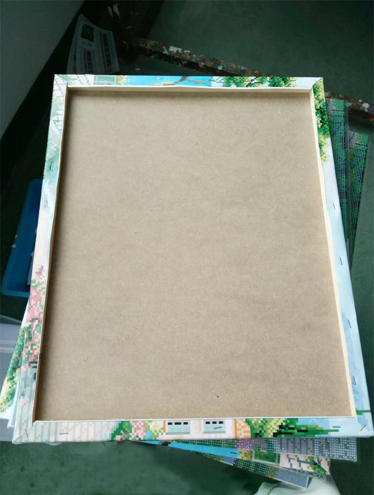 GZ438- 40*50 wolf in forest free fabric painting designs diy diamond painting