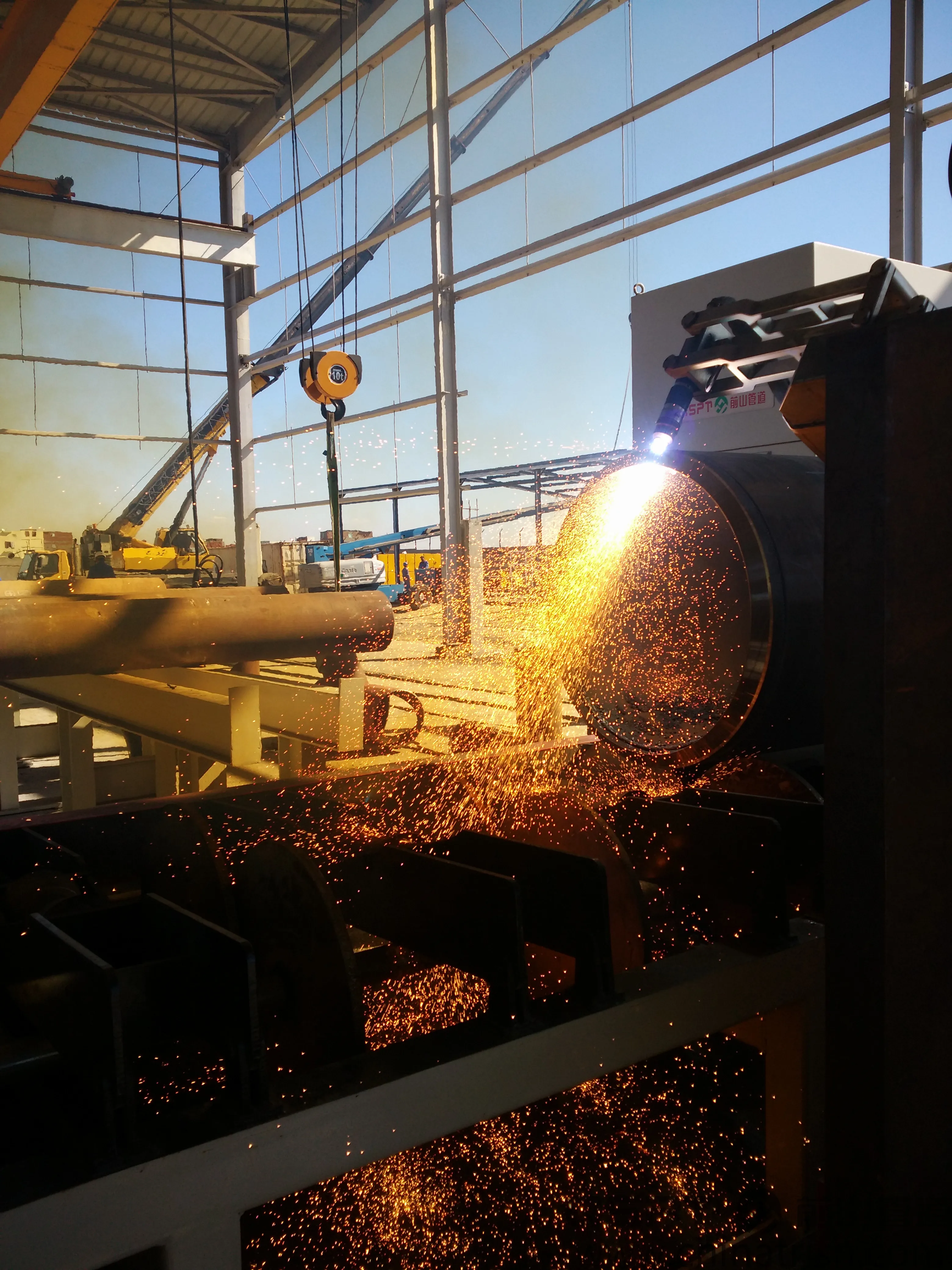 Станок для резки и конирования труб с ЧПУ; Станок для резки профилей труб с ЧПУ