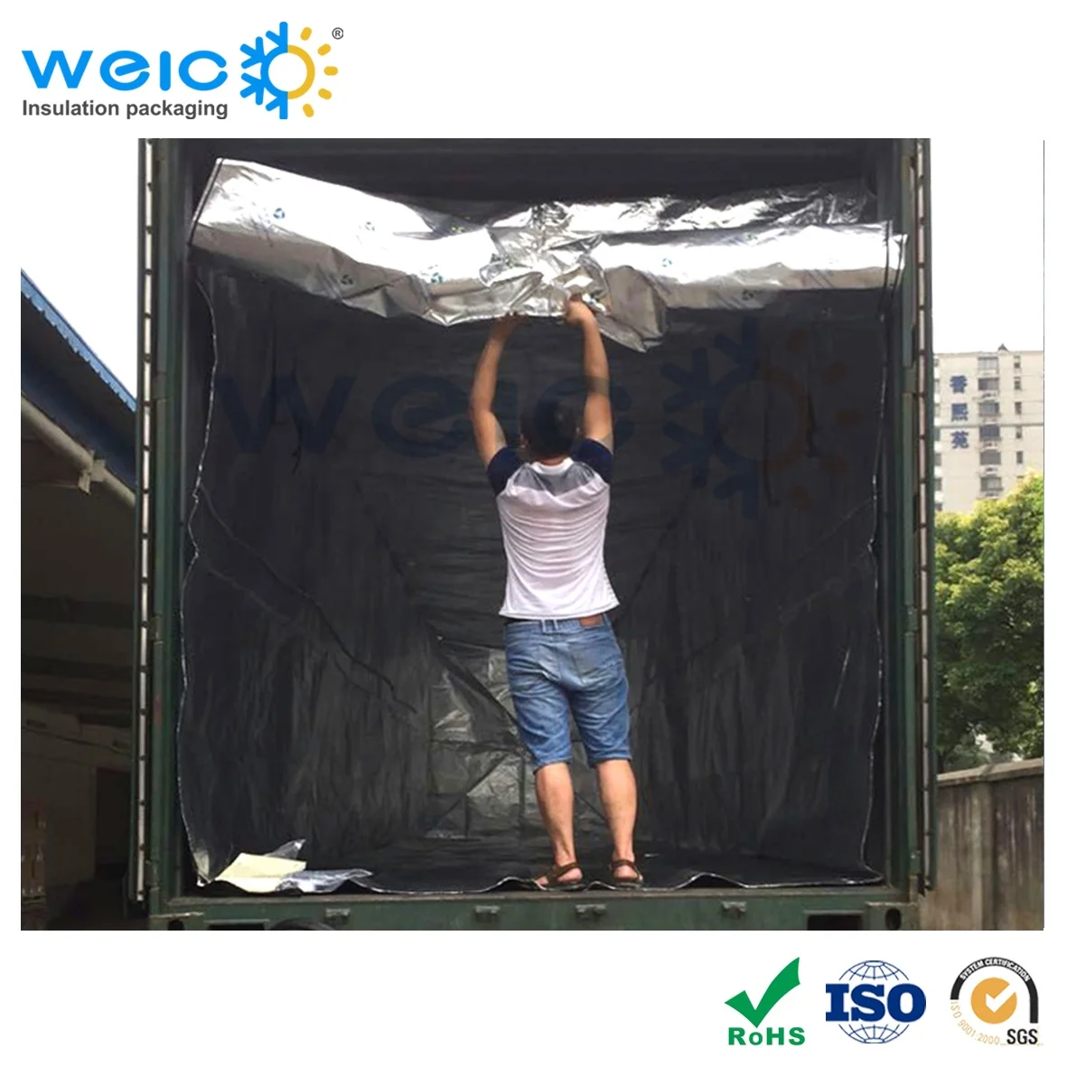 Aluminum Foil Thermal Insulated Cargo Container Liner to keep good condition