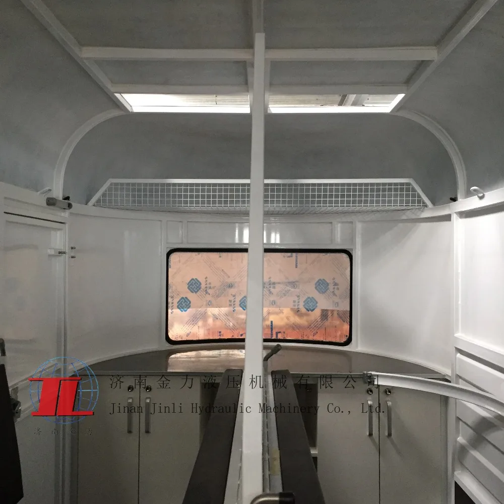 hot 2 horse straight load float with kitchen