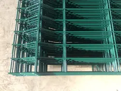 2m*1.8m Green welded wire mesh metal Posts  Fencing for Farm