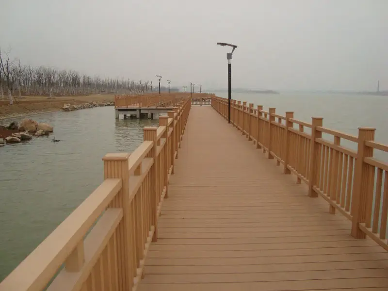 wpc забор полый квадратный полюс