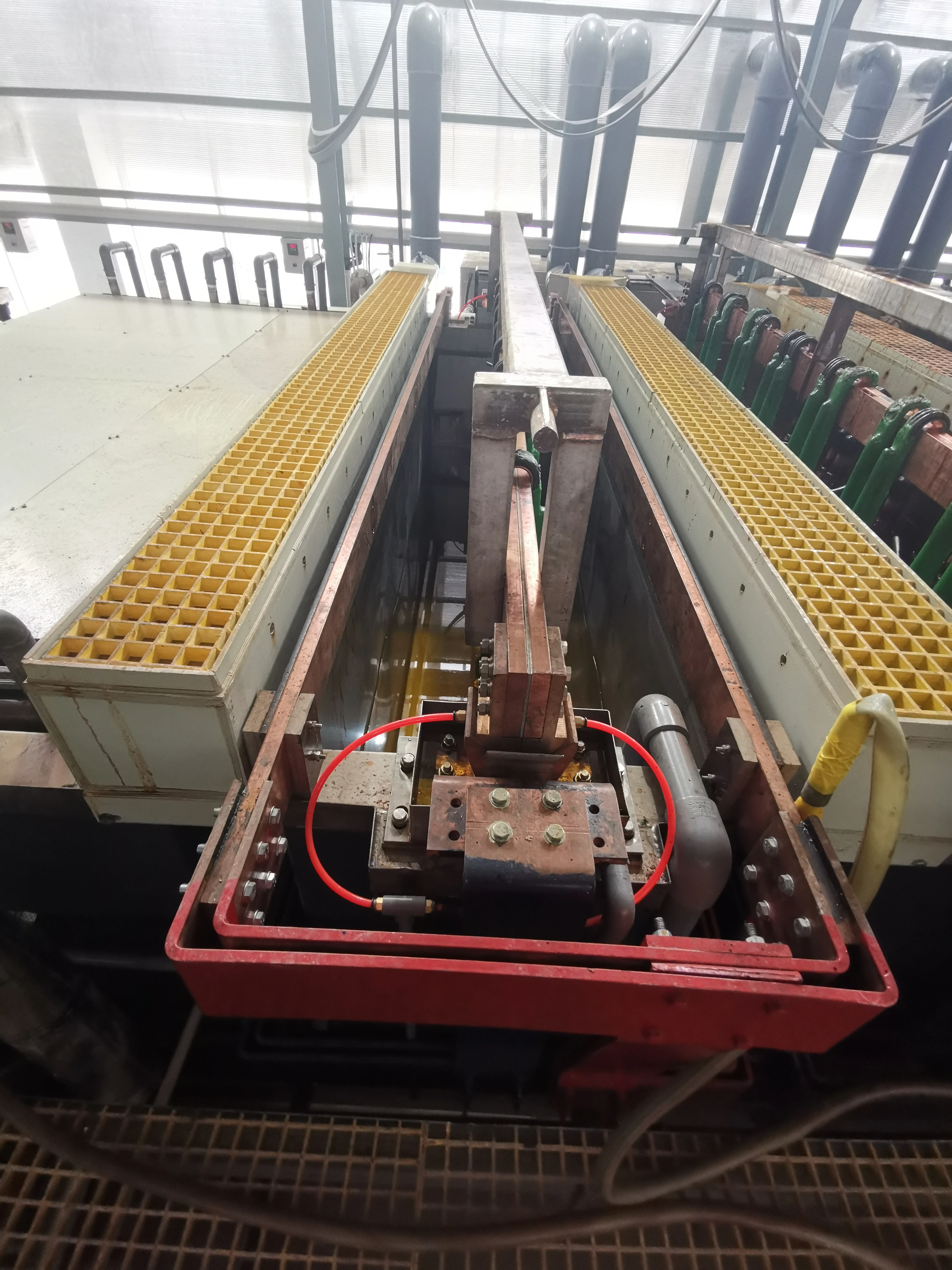 Manual or automatic electroplating production line equipment for manufacturing plant