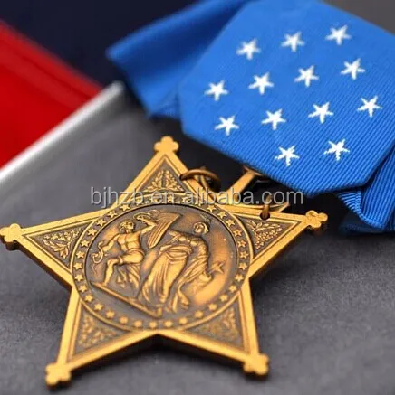 antique gold plating miltary medal badge