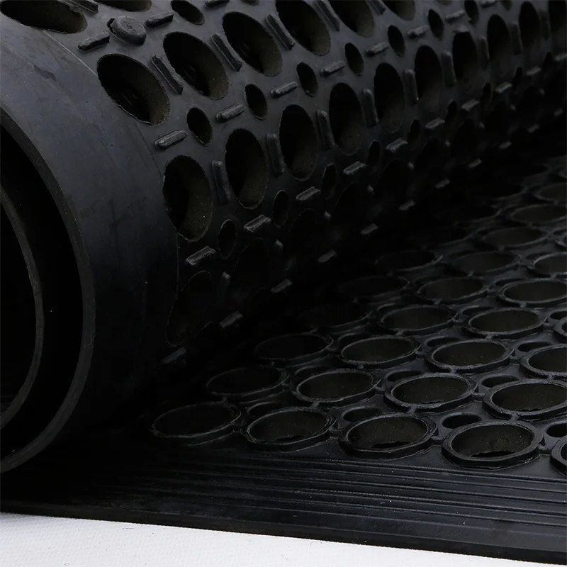 
New design good price manufacturer flooring rubber drainage hole mats with holes 