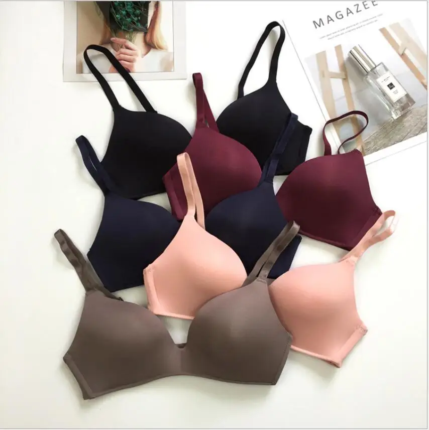 
2018 factory wholesale underwear comfortable breathable smooth solid color girl without steel ring bra 