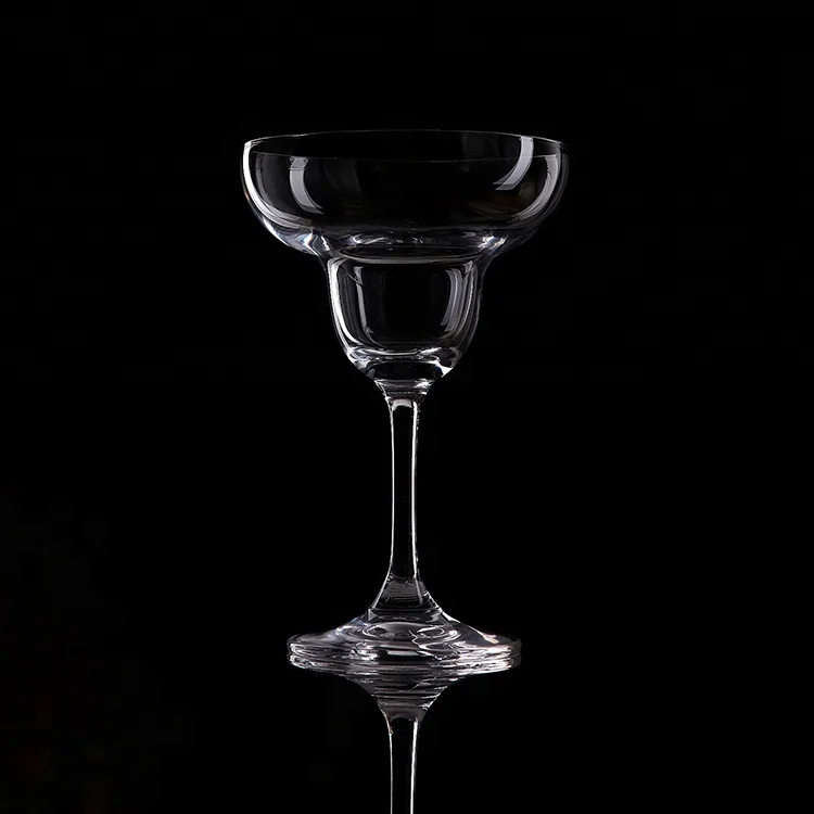 Drinking Lead Free Fine Crystal Wine Glasses
