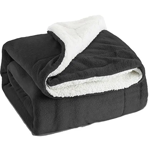 Wholesale polyester Full size Soild Reversible Microfiber Blanket for Bed or Couch sherpa blanket