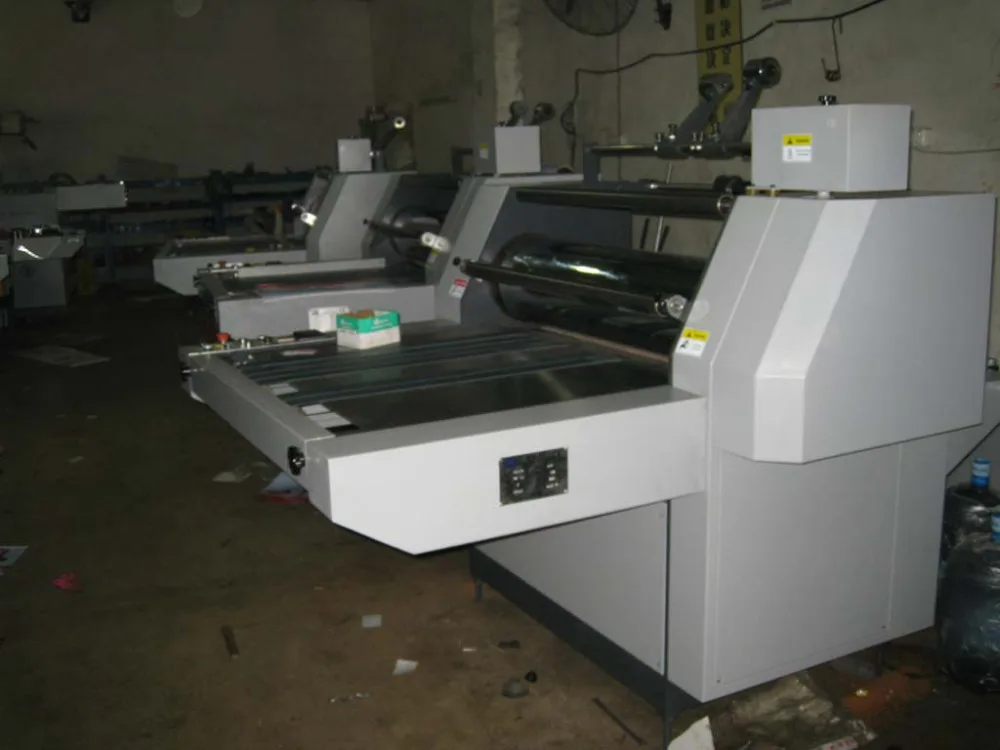 
YDFM-720/920/1200 manual vinyl lamination machine 