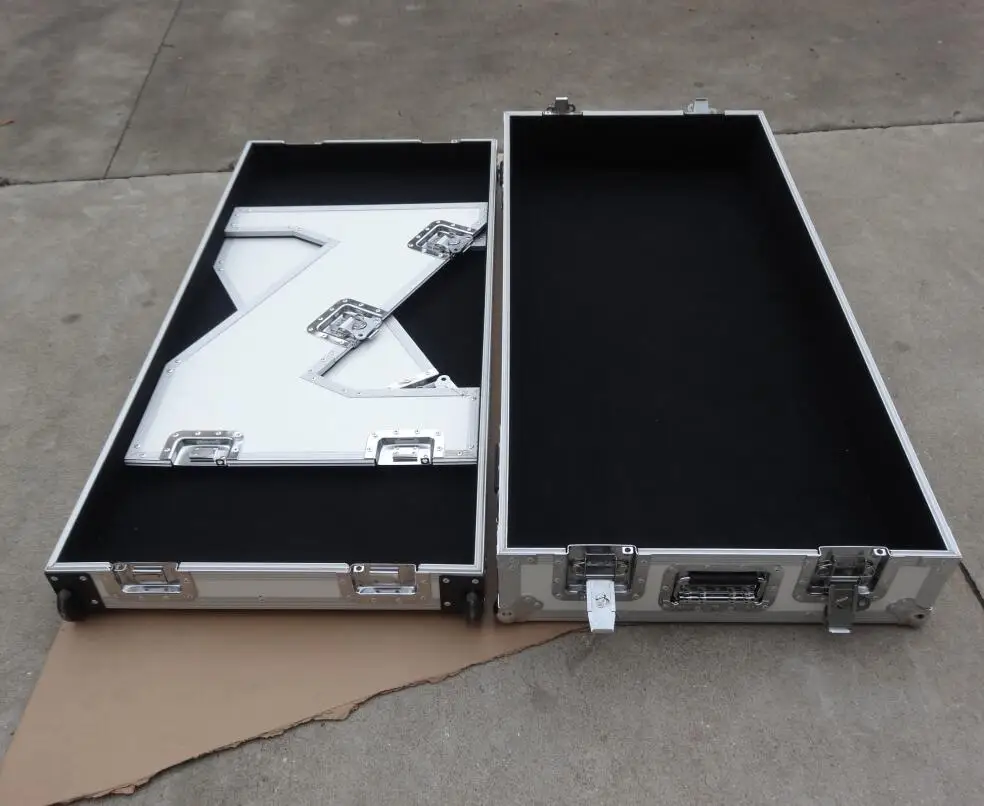 Lightweight DJ Z Table Flight Case Foldable Style with Corner Wheels