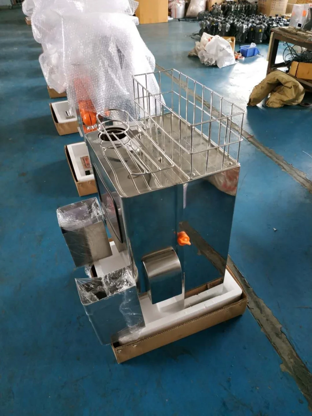 Automatic Orange Juice Machine