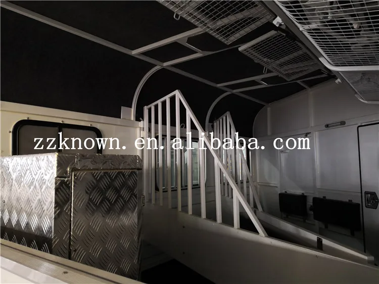 2021 Popular sale 2 Horse Angle load float standard  horse trailer floats with Horse head window European standard