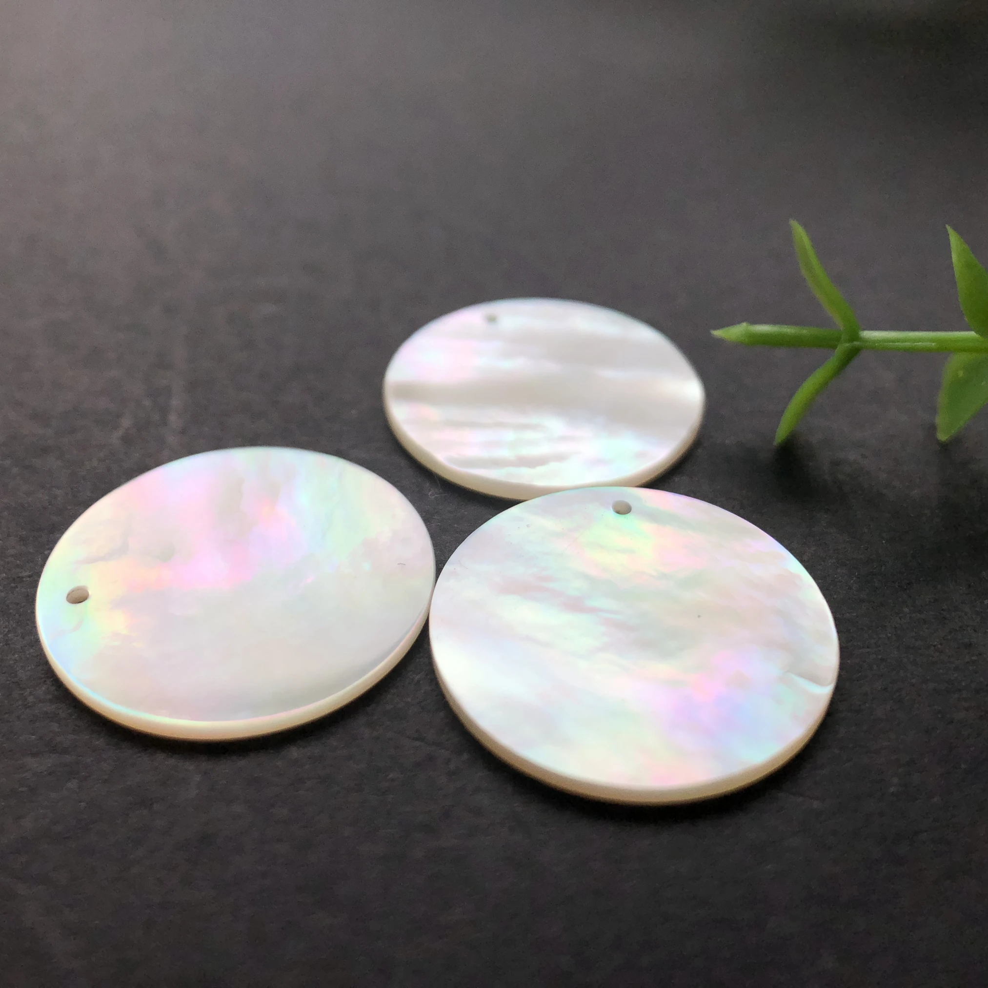 Factory outlet hot sale good quality round mother of pearl Gemstone jewelry punch white shell