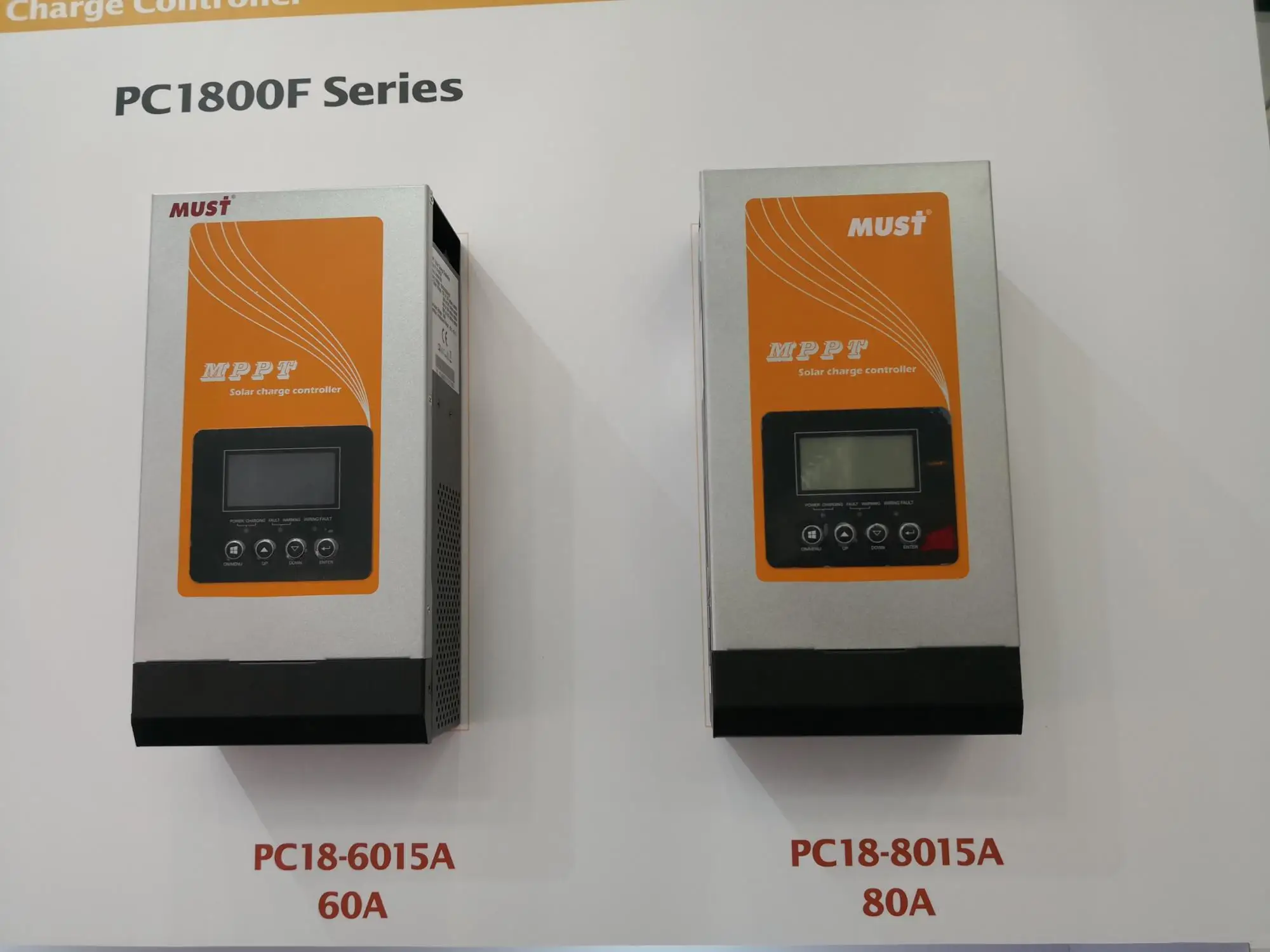 MUST Solar New MPPT 12/24/36/48V 60A 80A Solar Charger Controller with LCD Display