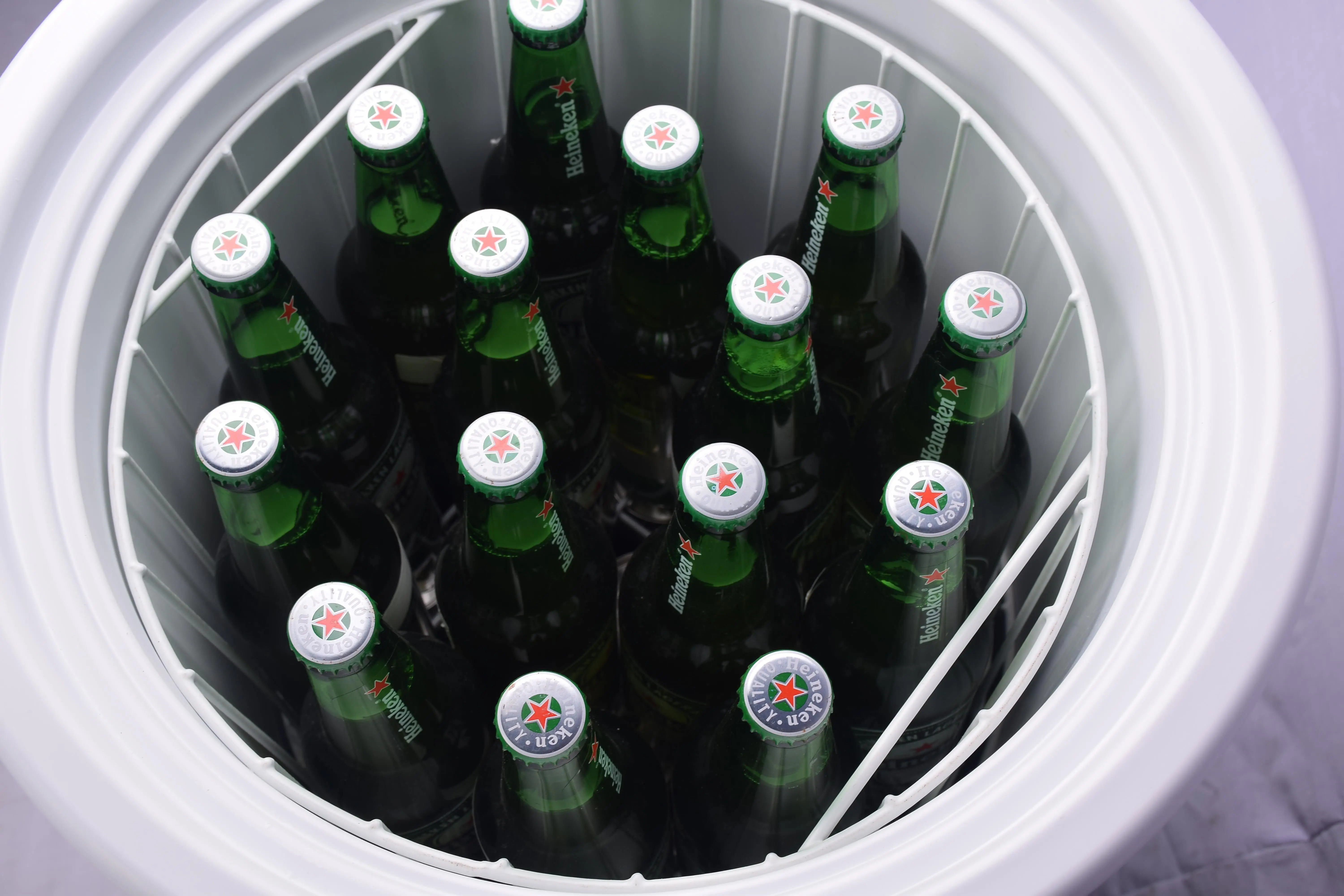 Round advertisement party barrel beverage cooler refrigerator with glass lid