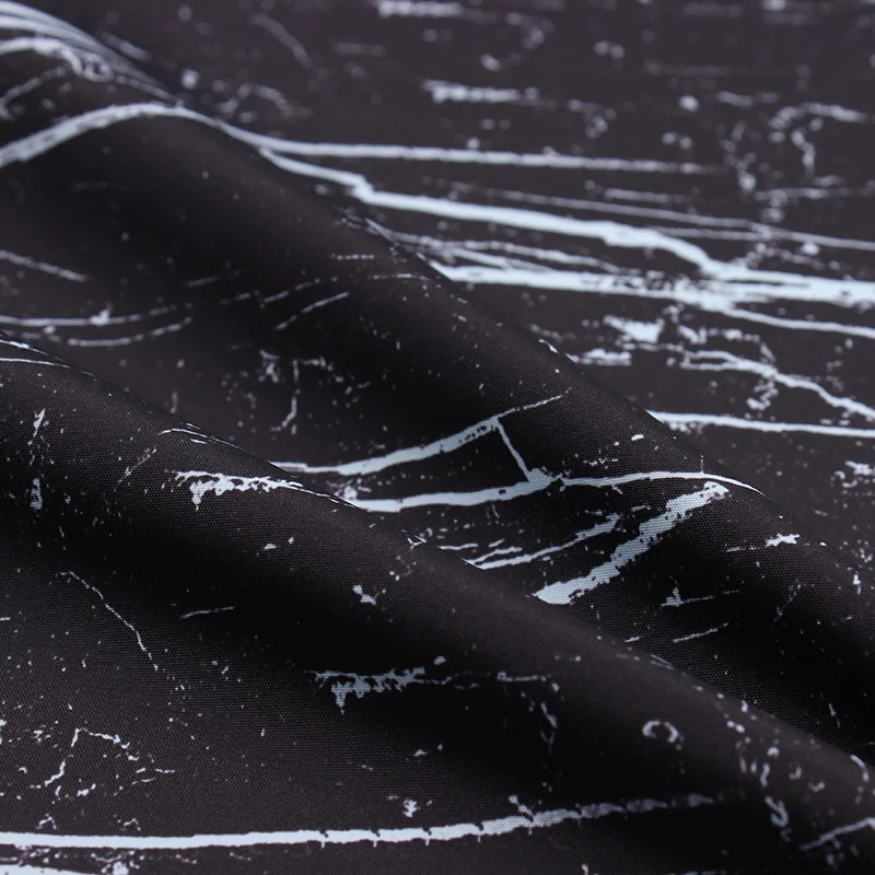 Полиэстеровая эпонж-ткань 240T с рисунком черного мрамора для одежды