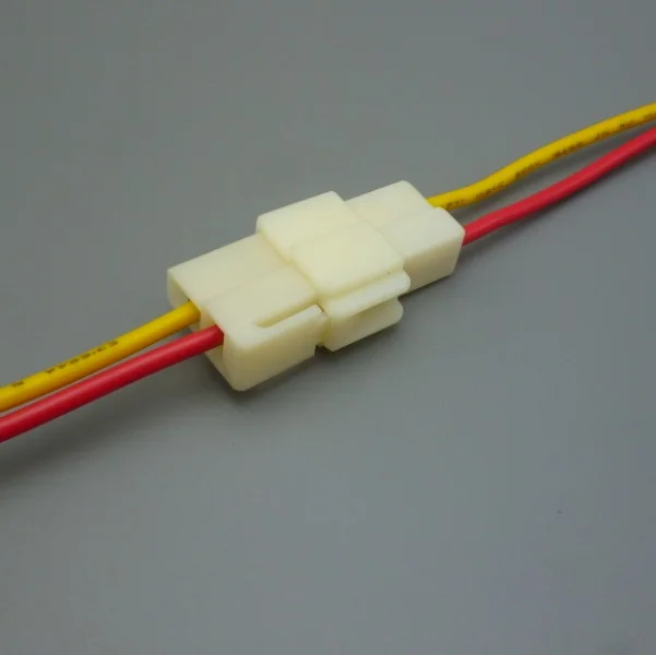 Automotive Connectors 2p 6.3mm Terminal Wire Plug Car Cable