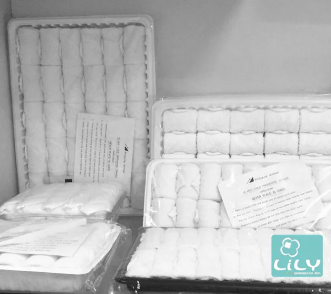 Good Quality disposable rolled airline towel cotton towel in tray with tong