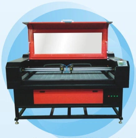 
1800*1000 Fabric Laser Cutting Machine Double Laser Heads Laser Cutting Machine for Toy/Hats/Football/Bag Cutting 