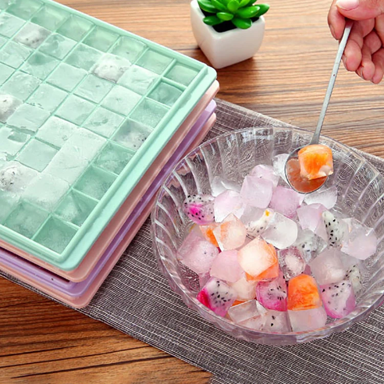 Easy To Clean PP Plastic Personalized Ice Cube Tray Mini Tiny 96 Grids Ice Cube Bin Scoop Trays and Candy Grids Small Ice Maker