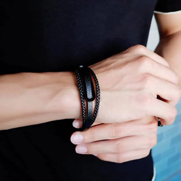 European Style Fashion Jewelry Wholesale Wrapped Multilayer Mens Leather Bracelet with Steel Clasp