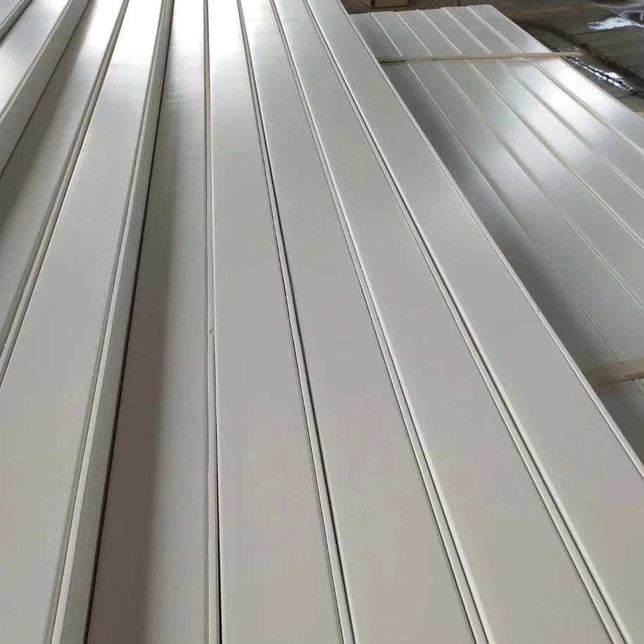 
Professional decorative moulding cornice of wood 