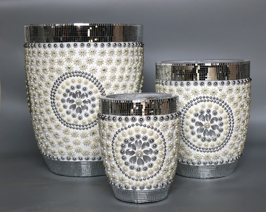 Factory wholesale home ornament beautiful resin vase with diamond flower &small square glass