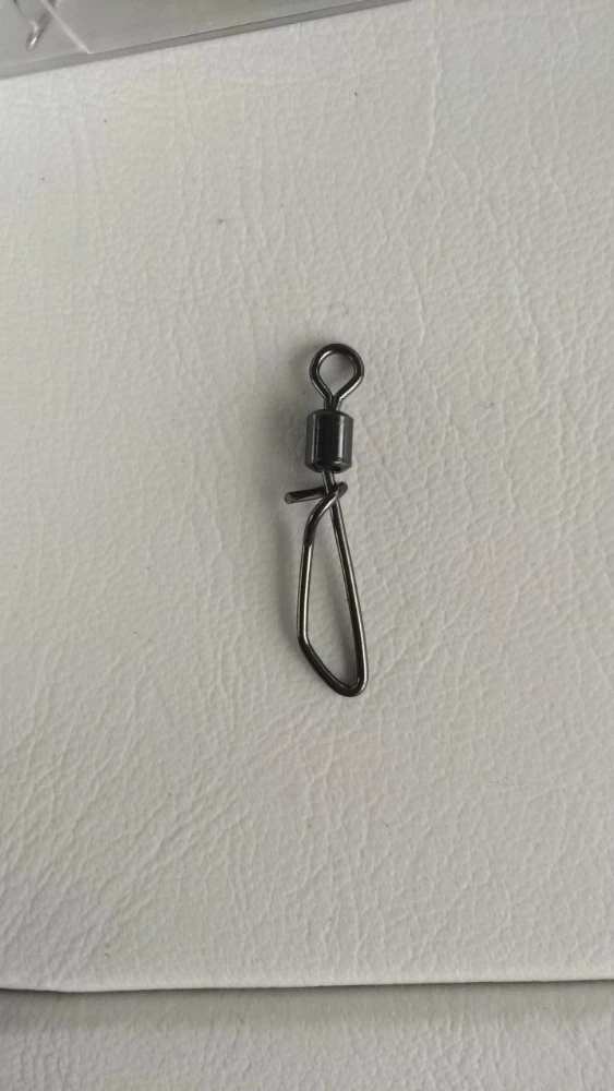 Rolling swivel and T snap fishing tackle fishing hook connect splitting fishing lines