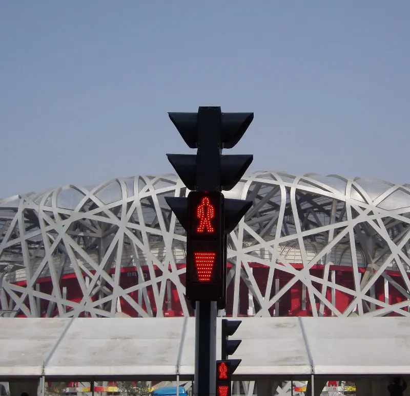 led traffic signal light pole