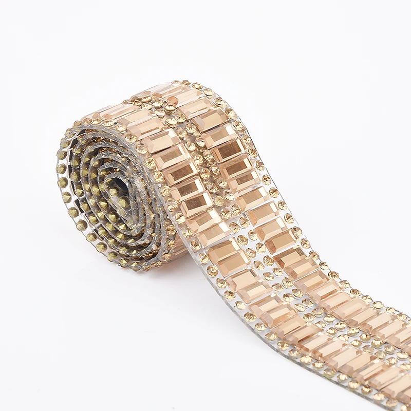 
LOCACRYSTAL Brand Hotfix Crystal Chain Rhinestone Belt for Bridal Clothing 