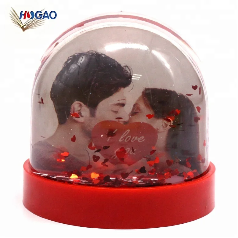 OEM crystals snow dome home decor return gifts plastic photo frames water globe wedding custom romantic snow globe for guests