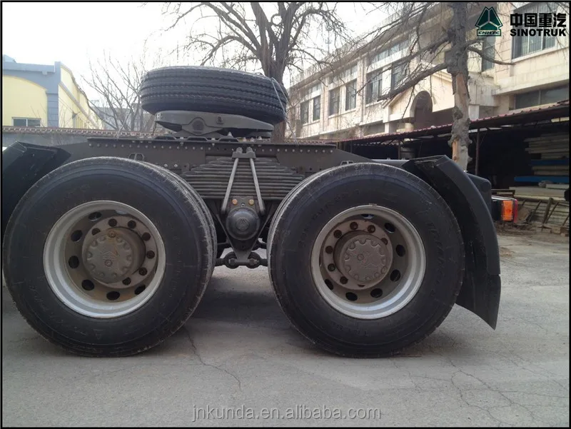  Новый Howo СПГ трактор грузовик от sinotruk для продажи