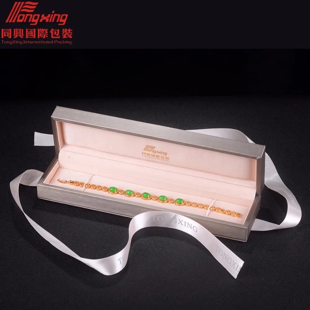 Gift Paper box jewelry packaging with fashion design