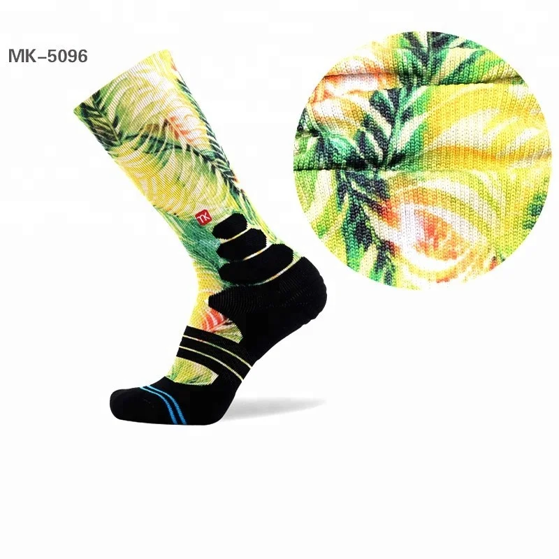 Wholesale Fashion Design Men Combed Cotton Custom Elite Socks