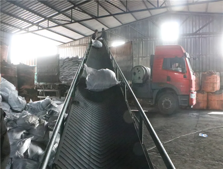 Mineral source organic fulvic acid fertilizer for crops growth