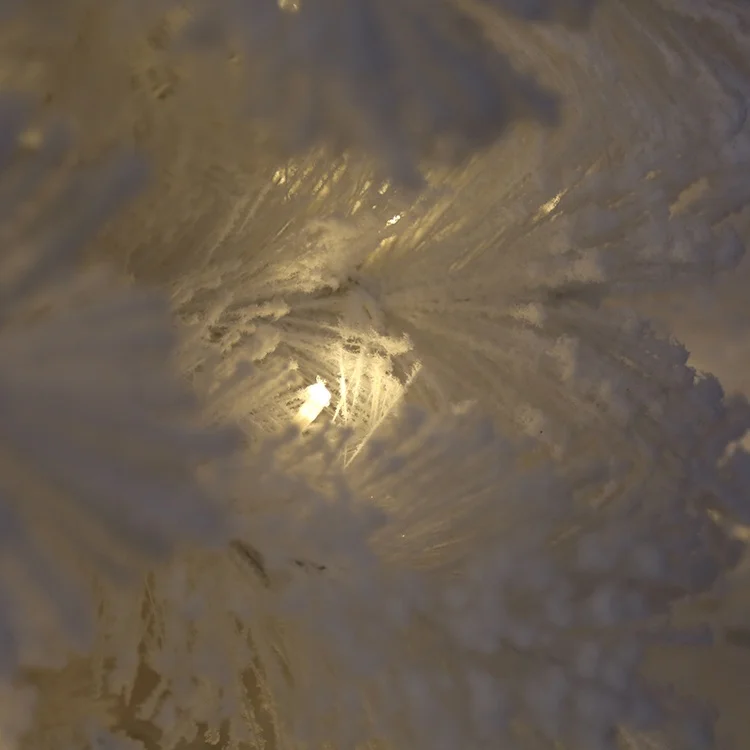 2021 New product White flocking Christmas tree snow 180cm Christmas tree with lights