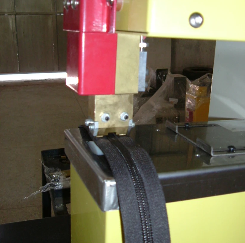 
JT-2110 Single/Double Edge Coater Hot Melt Glue Machine For Toy Making 