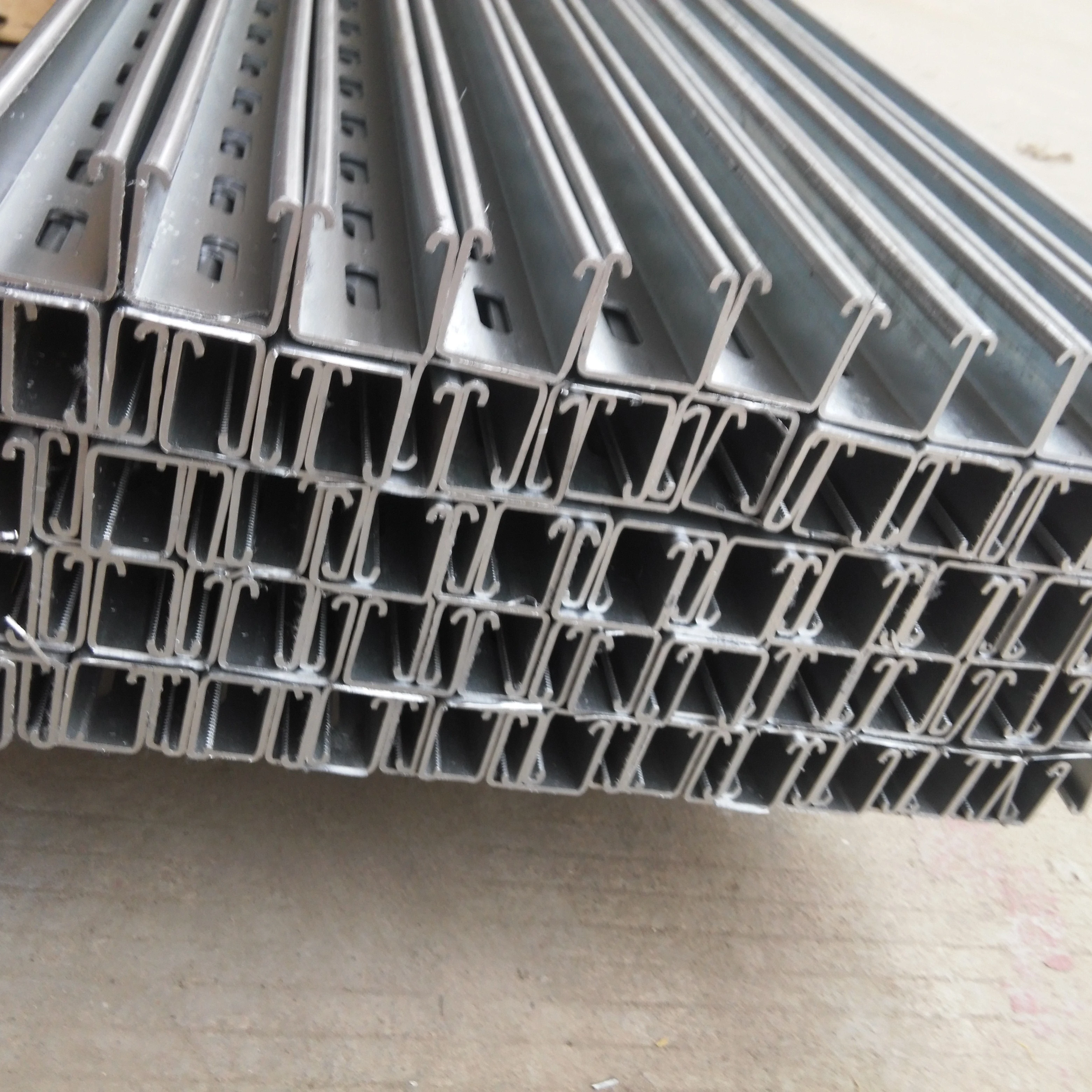 
Unistrut Steel Channel 