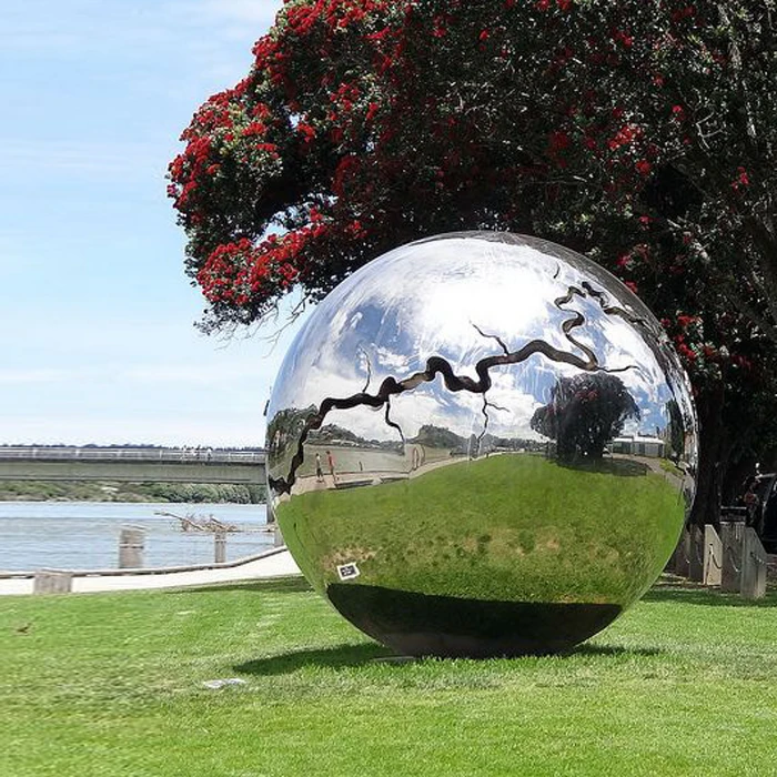 Stainless Steel Large Garden Hollow Metal Ball